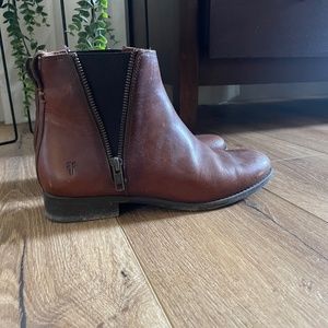 Frey short boots